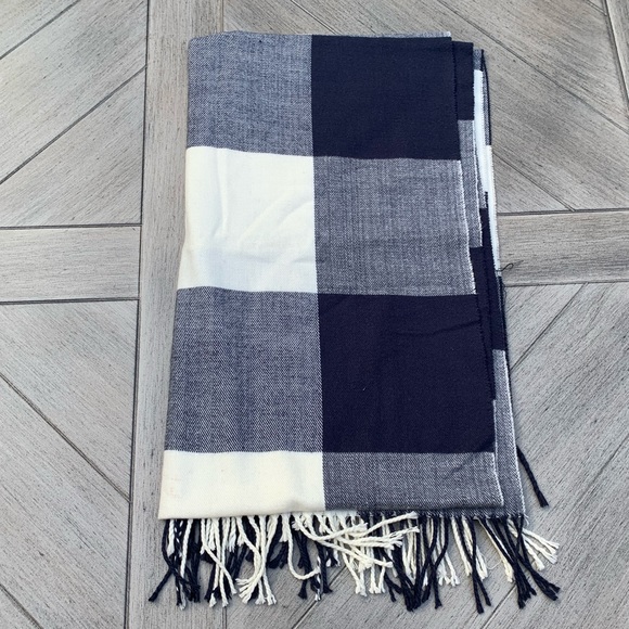 GAP Blanket Scarf